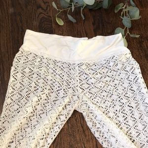 White beach pants